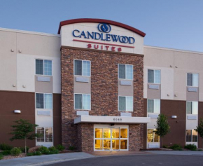 Гостиница Candlewood Suites Loveland, an IHG Hotel  Лавлэнд